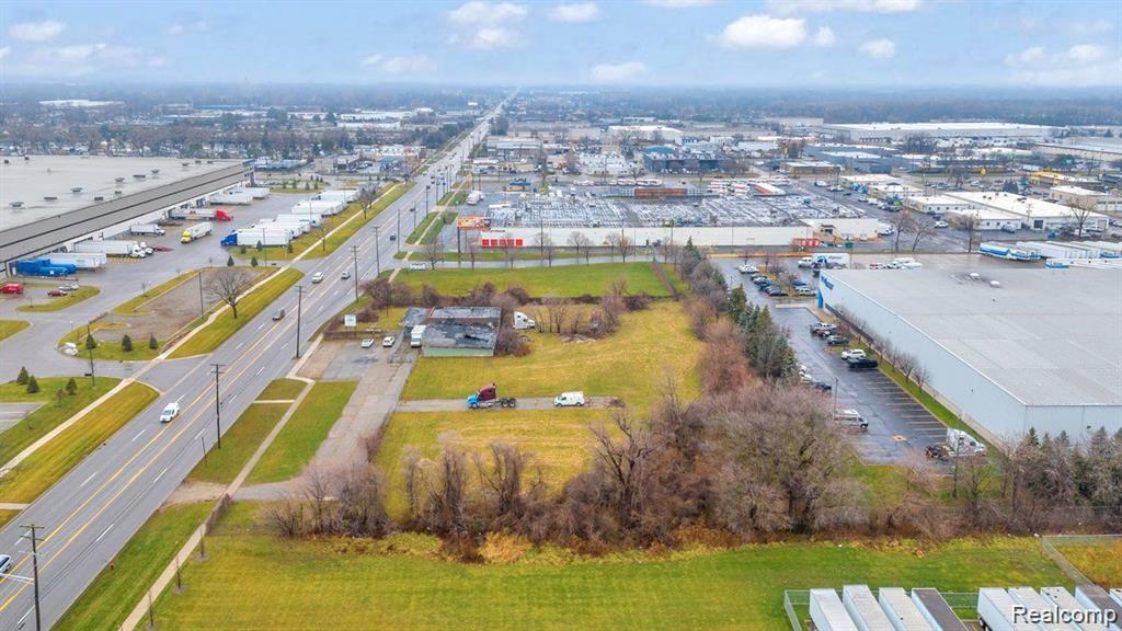 24500 Dequindre Road Property Photo 10