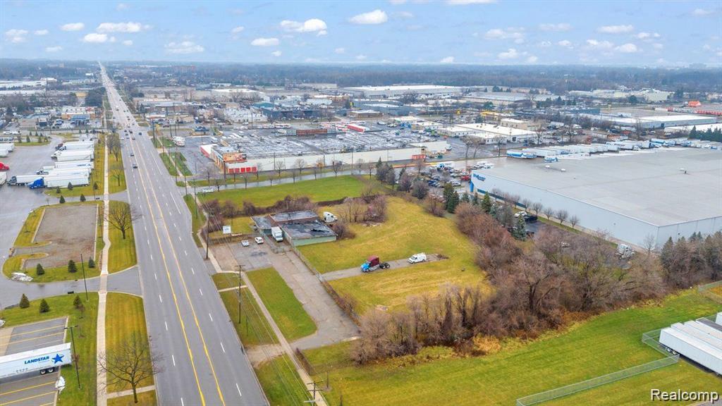 24500 Dequindre Road Property Photo 11