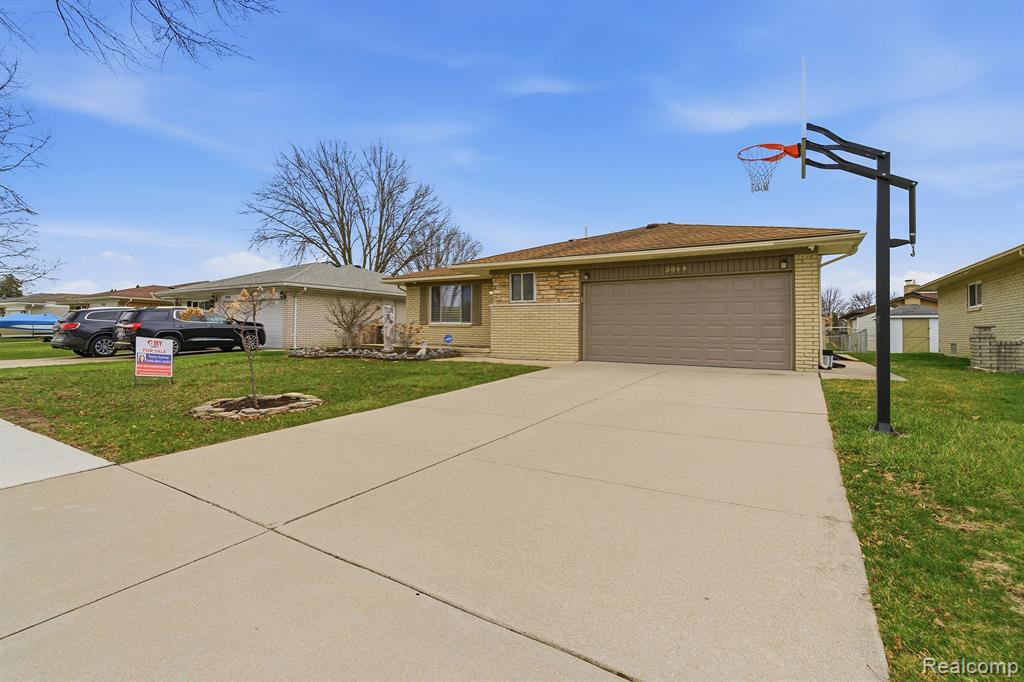 3064 Charity Dr Property Photo 2