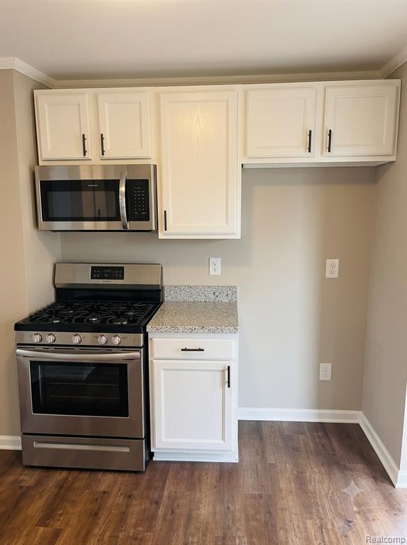 557 White Avenue Property Photo 10
