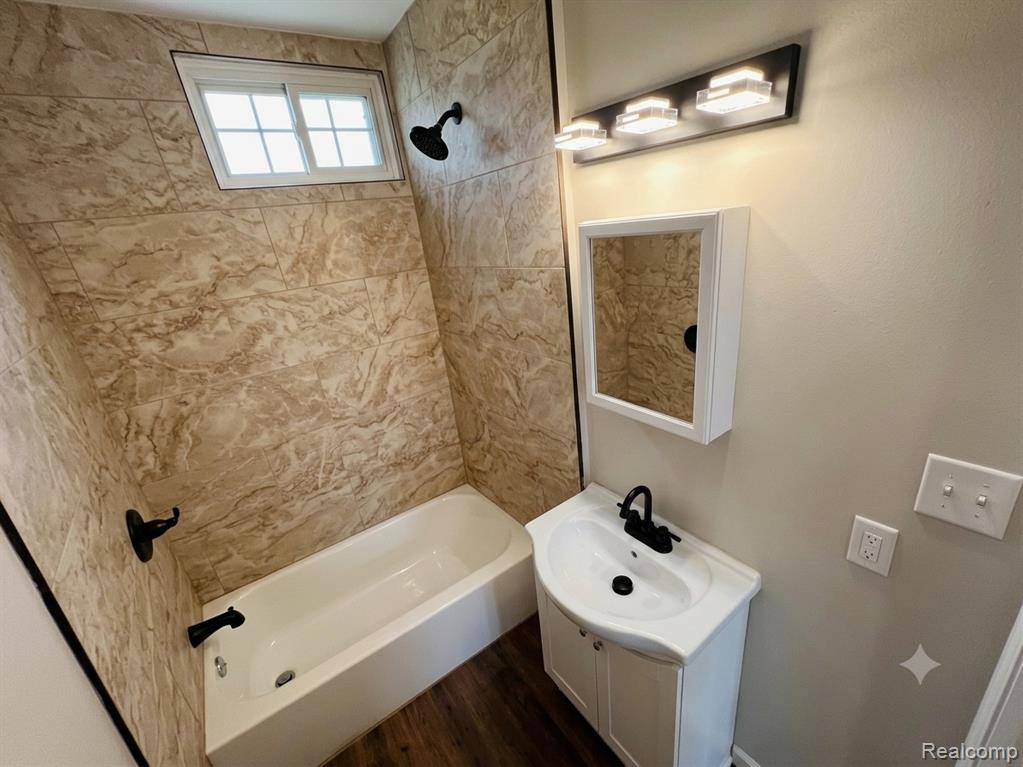 557 White Avenue Property Photo 20