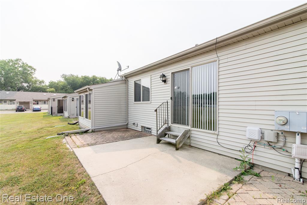 61702 Williamsburg Drive Property Photo 2