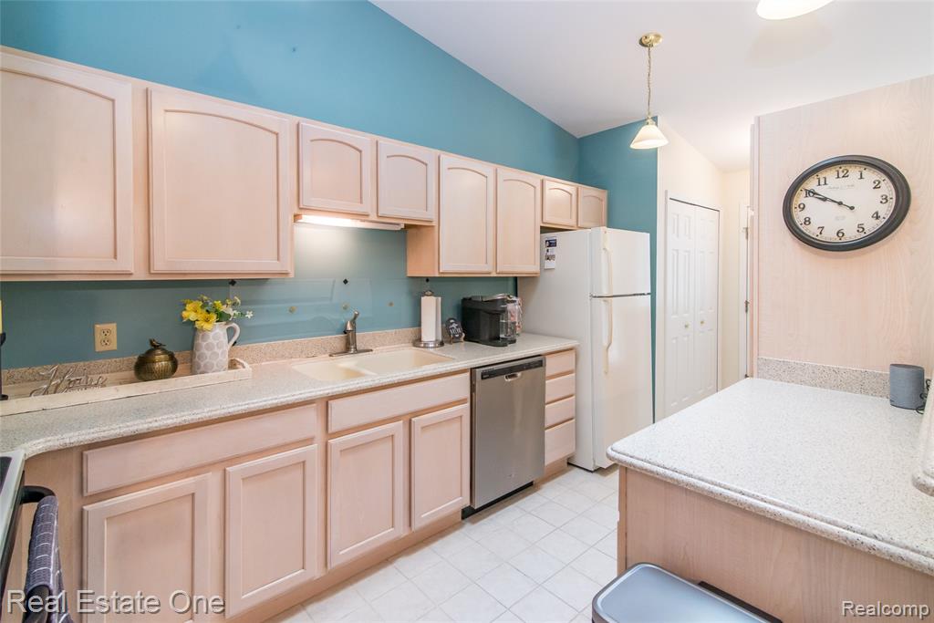 61702 Williamsburg Drive Property Photo 8