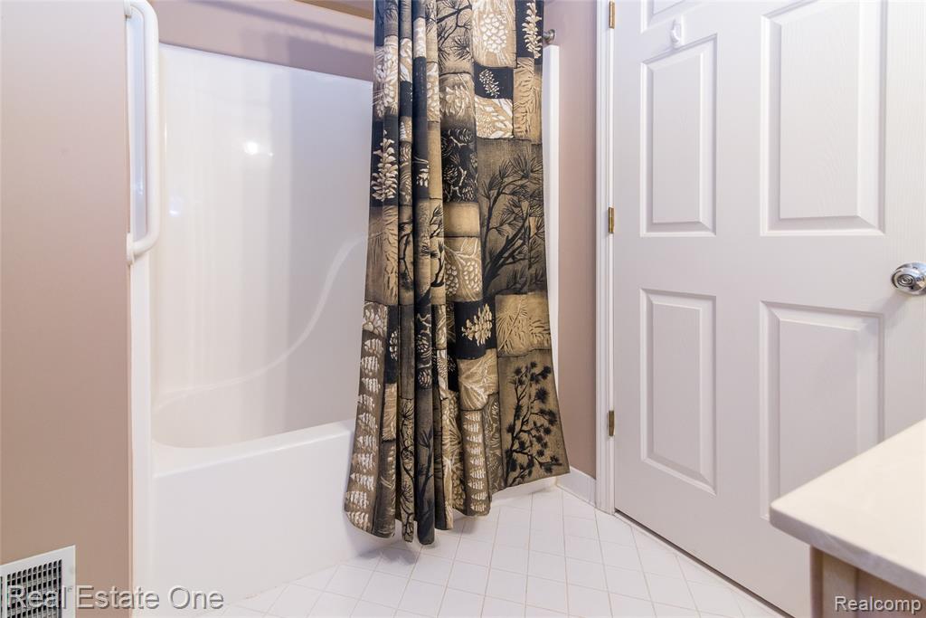 61702 Williamsburg Drive Property Photo 17