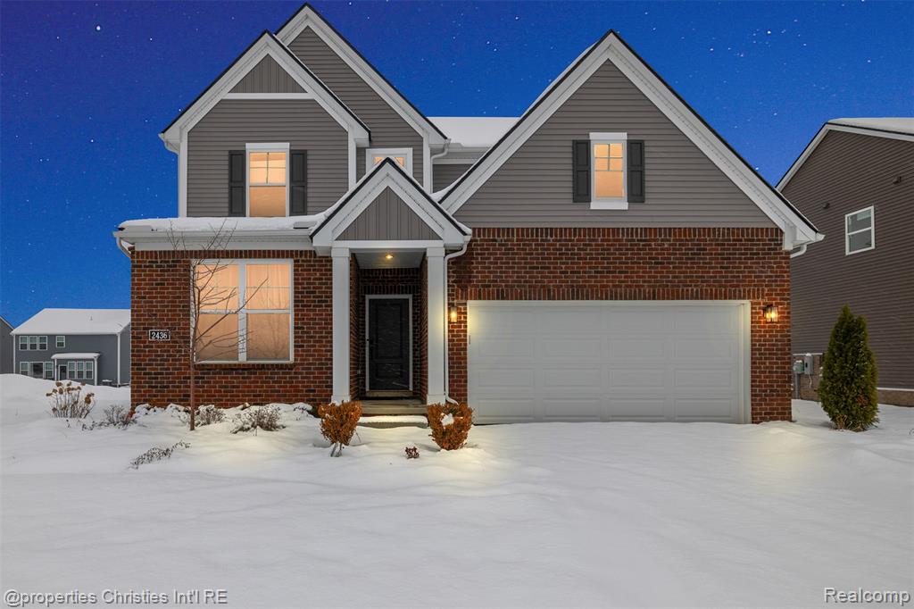 2436 Parkshore Drive Property Photo 1