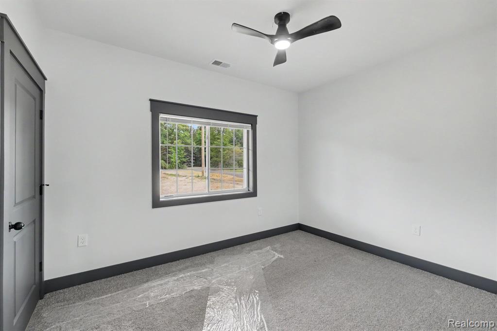 12425 Old Miller Road Property Photo 13
