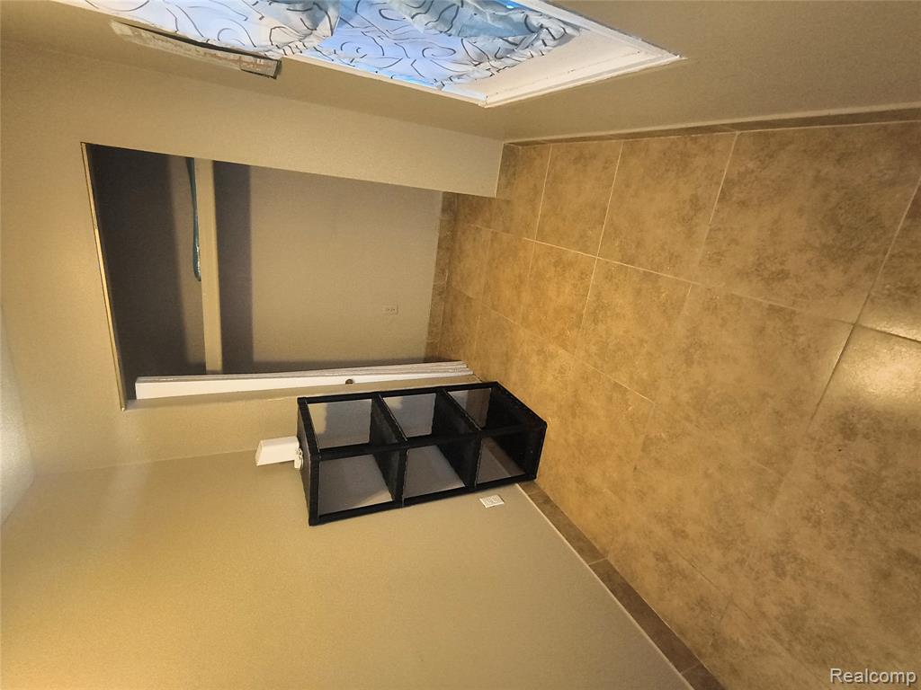 43145 Willis Road Property Photo 8