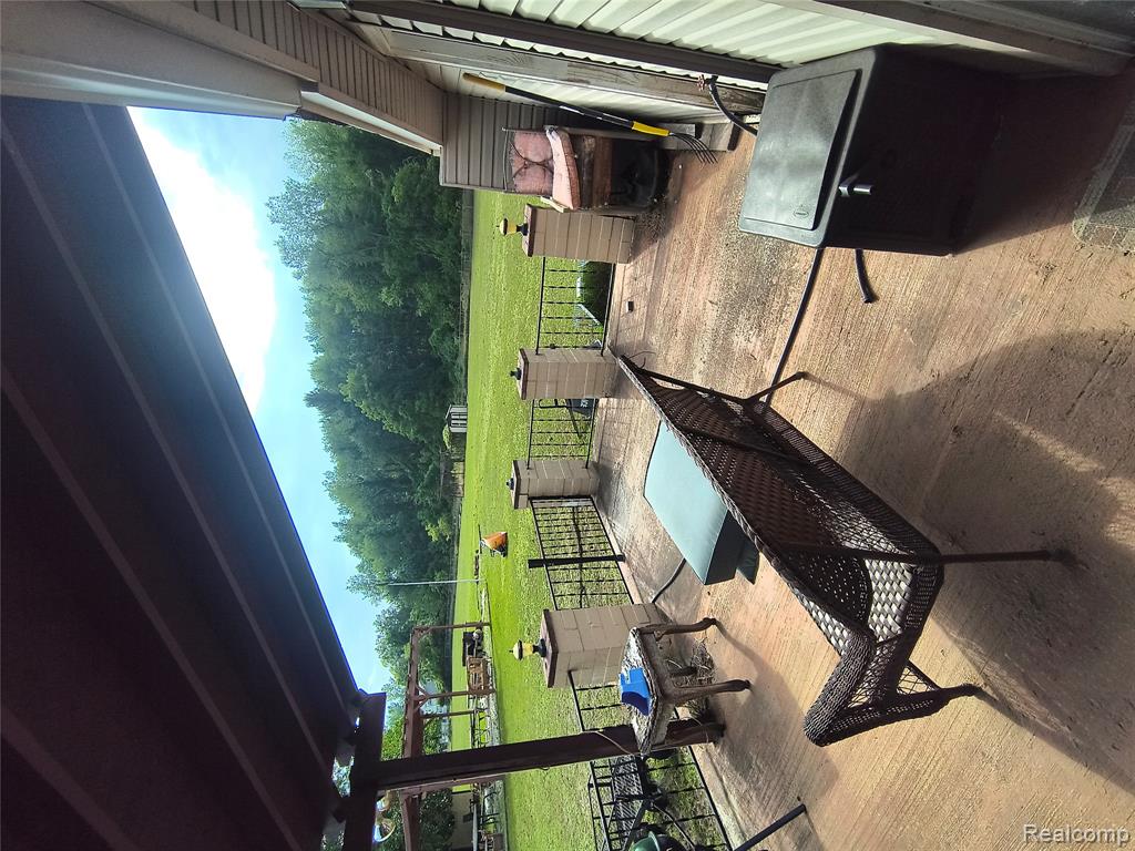 43145 Willis Road Property Photo 11