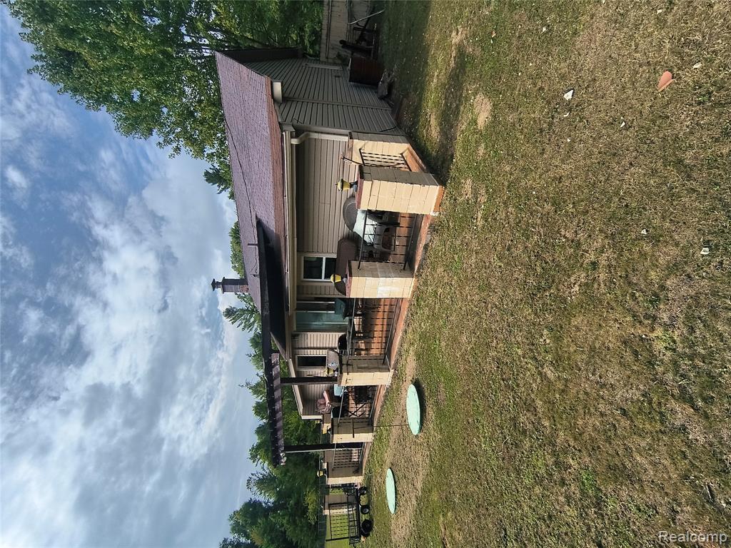 43145 Willis Road Property Photo 15