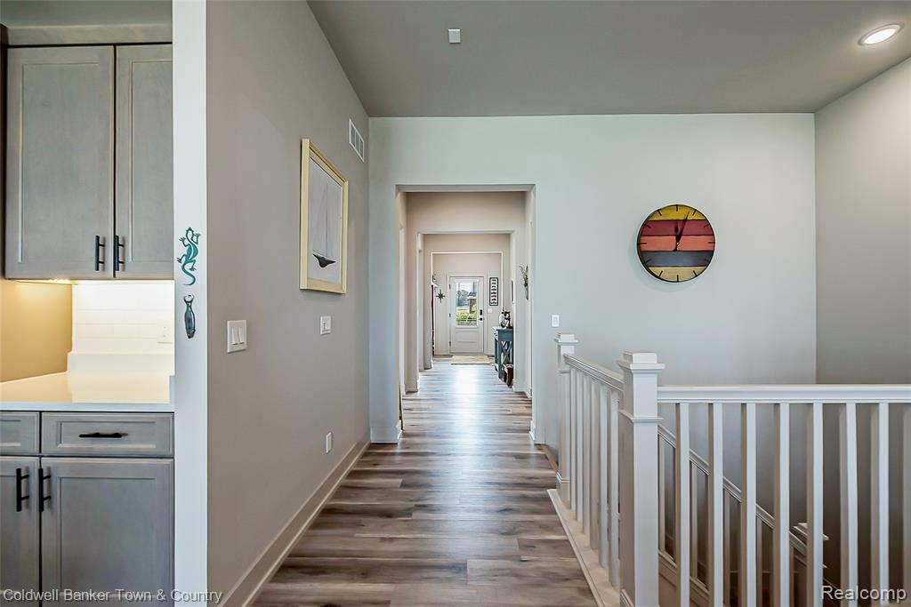 2329 Provencal Drive Property Photo 5