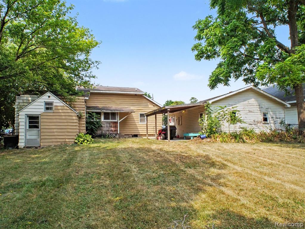 107 S Oak Street Property Photo 24