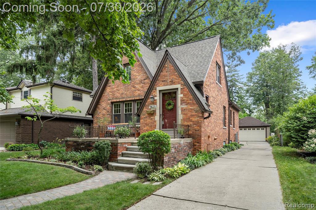 9625 Blackburn Street Property Photo 1