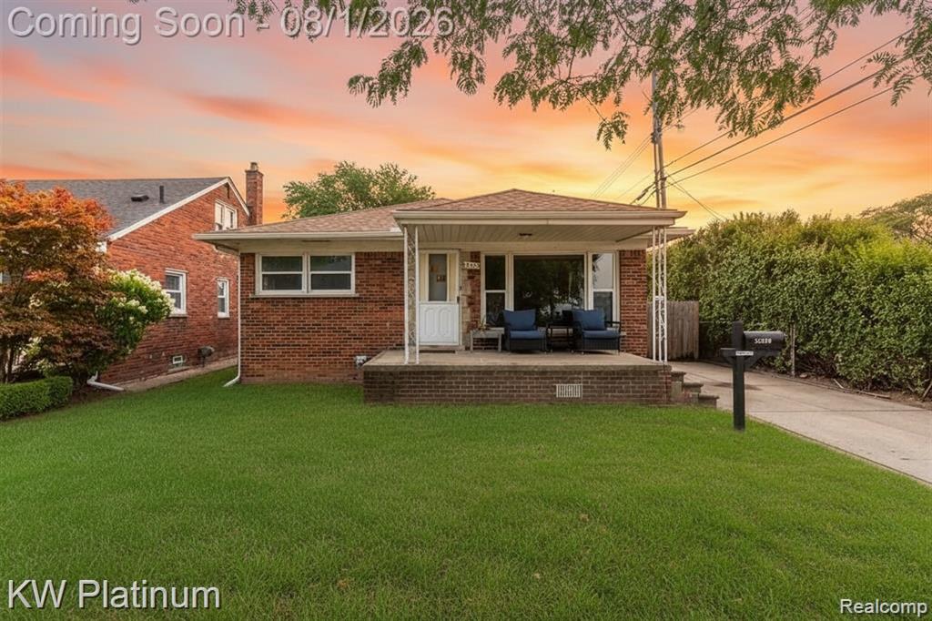 22300 Alger Street Property Photo 1