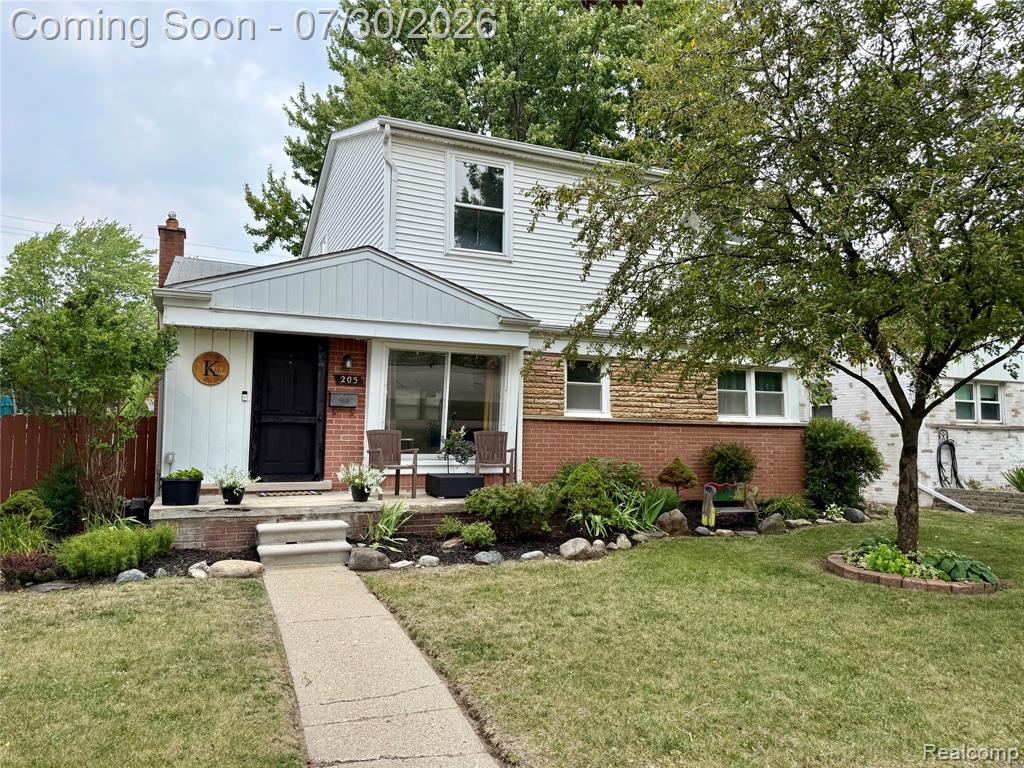 205 E Parker Avenue Property Photo 1