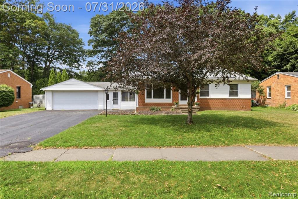 2067 Oakdale Drive Property Photo 2