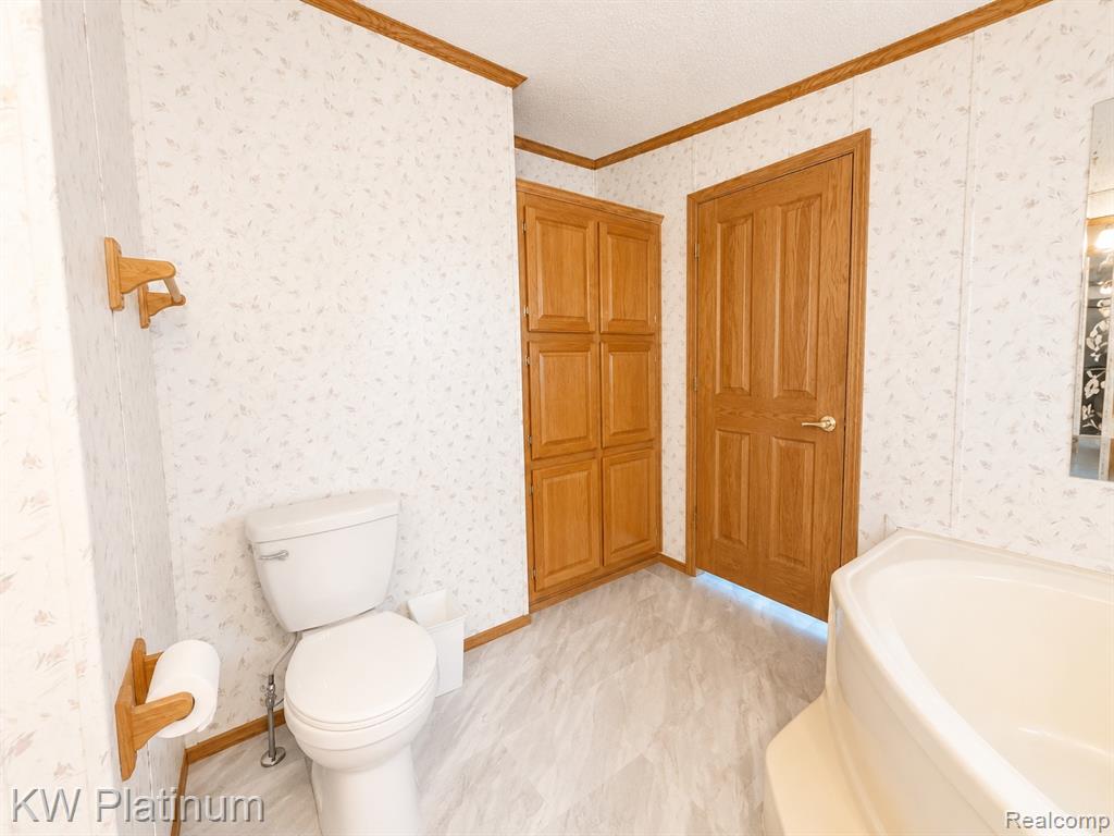 1225 Orchard Lane Property Photo 8