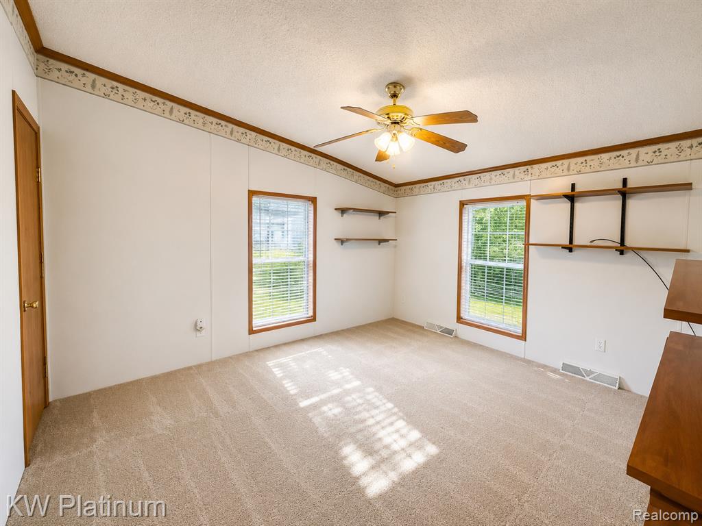 1225 Orchard Lane Property Photo 10