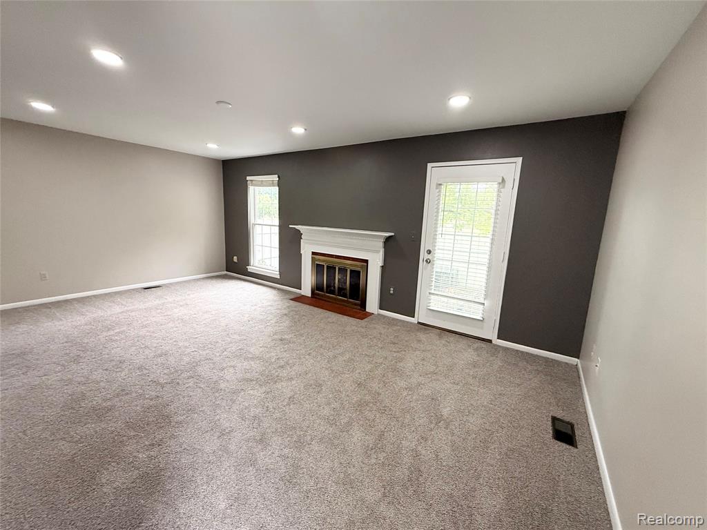41732 Onaway Drive Property Photo 3