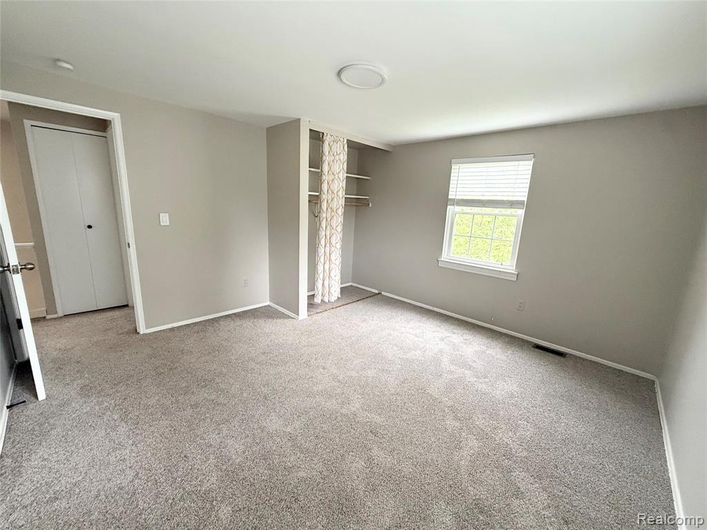 41732 Onaway Drive Property Photo 17