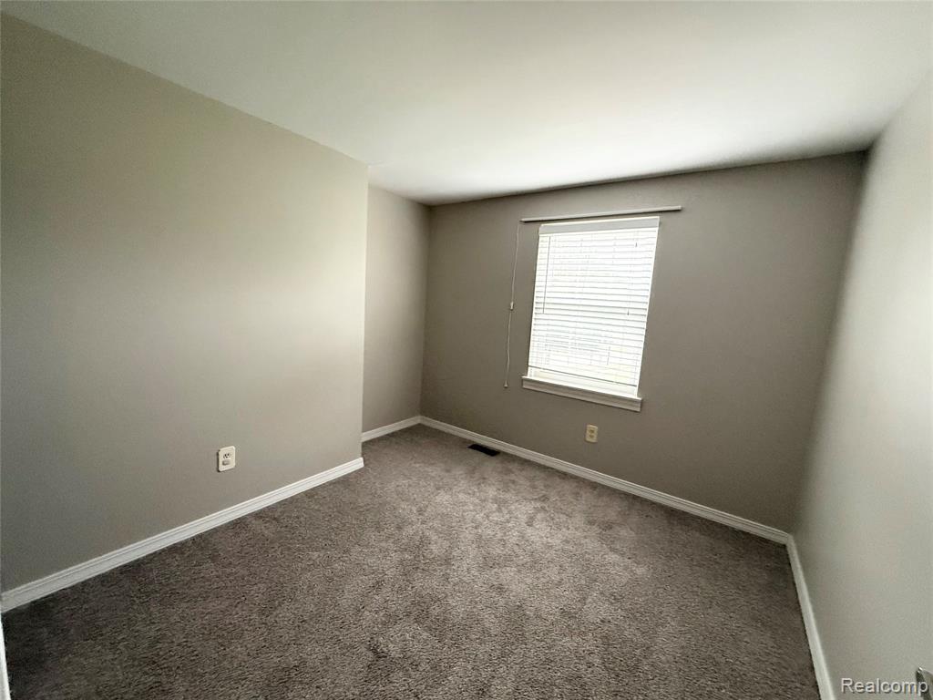41732 Onaway Drive Property Photo 18