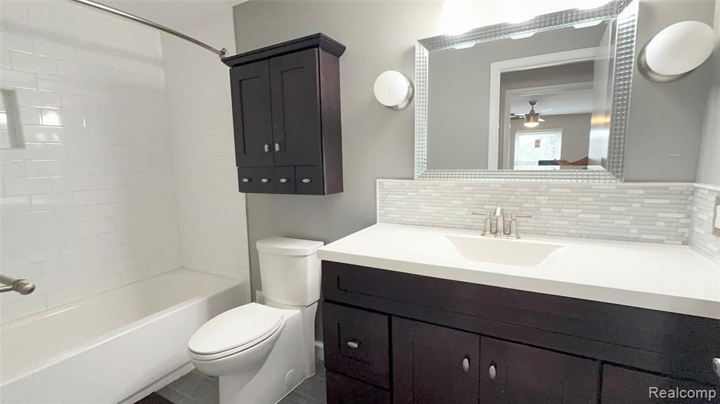41732 Onaway Drive Property Photo 20