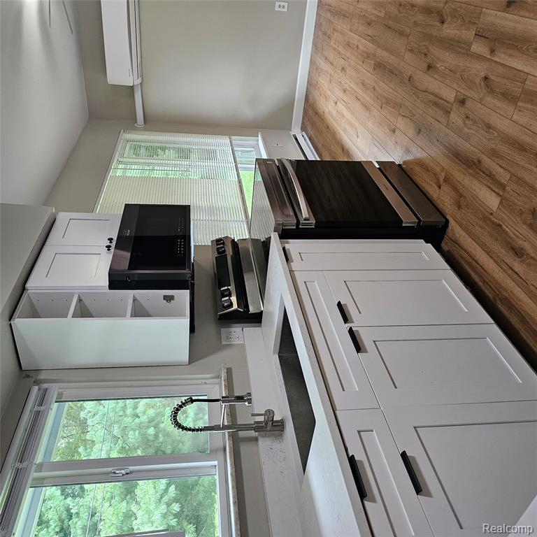 2931/2935 Spring Hill Drive Property Photo 12