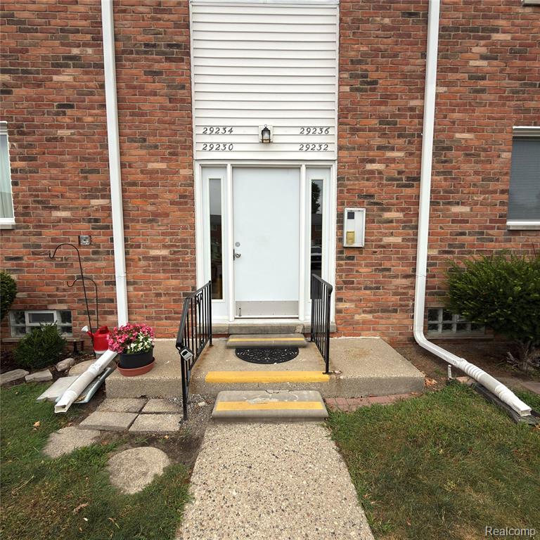 29232 Hoover Road Property Photo 1