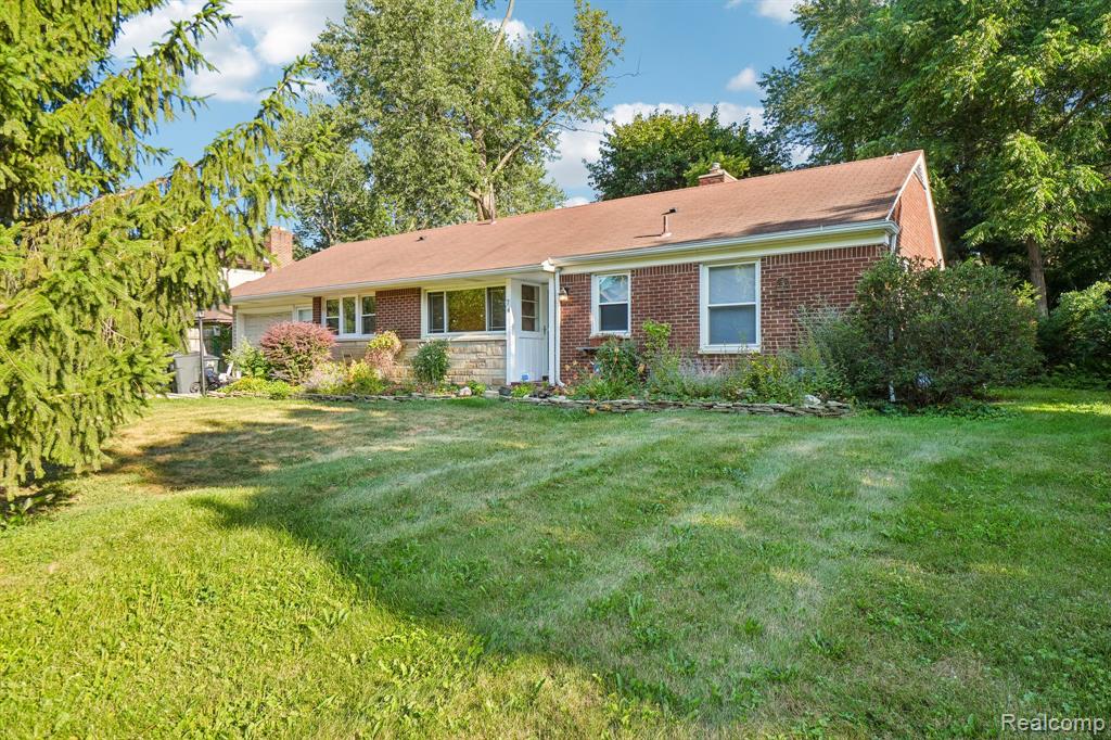 74 Barrington Road Property Photo 1