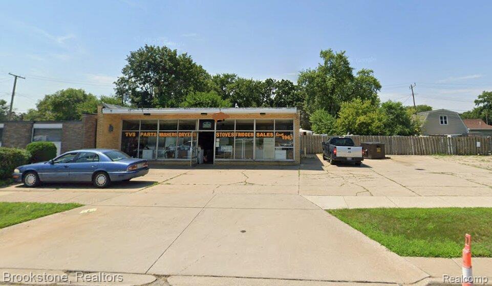 26529 John R Road Property Photo 1