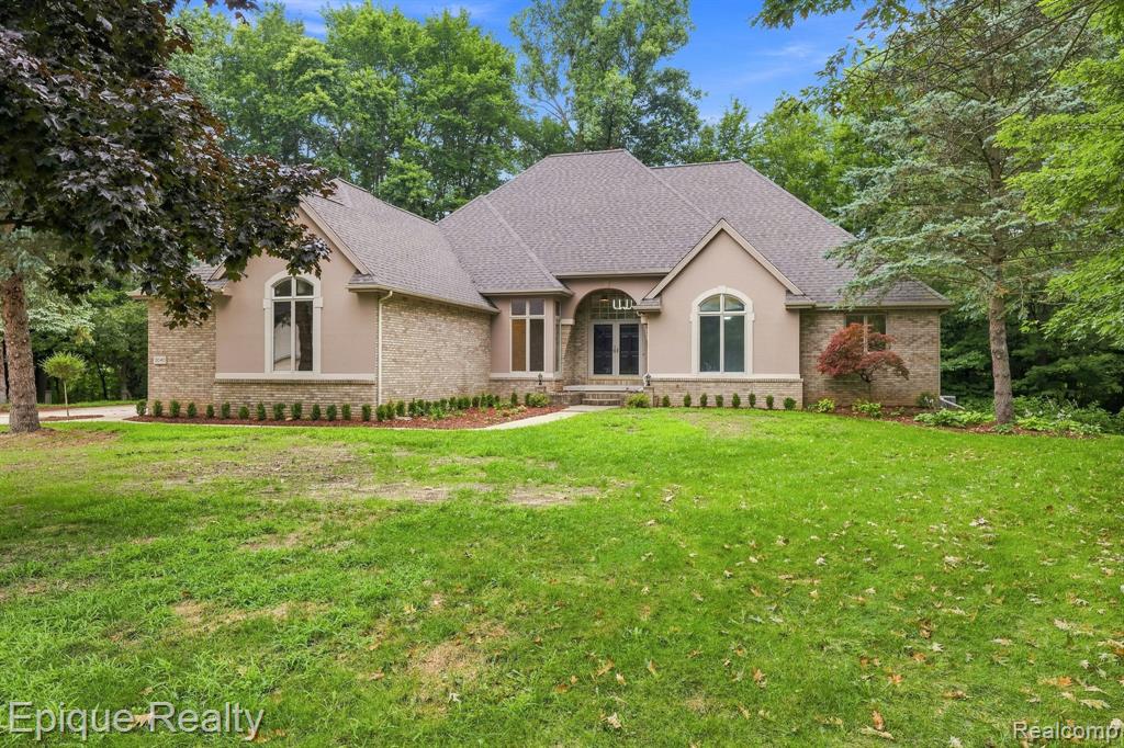 3040 Oak Moss Court Property Photo 1