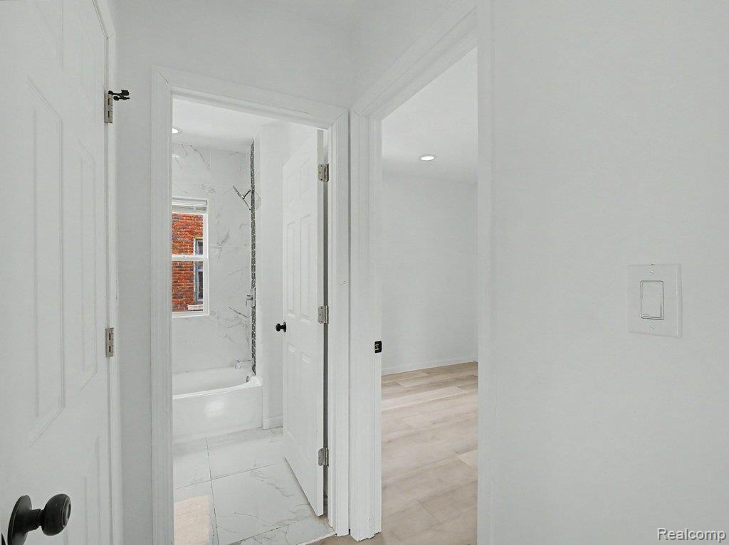 5584 Alter Road Property Photo 14