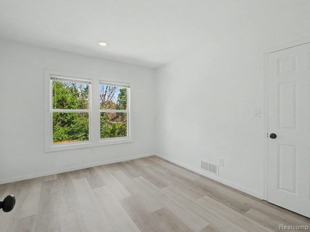 5584 Alter Road Property Photo 26