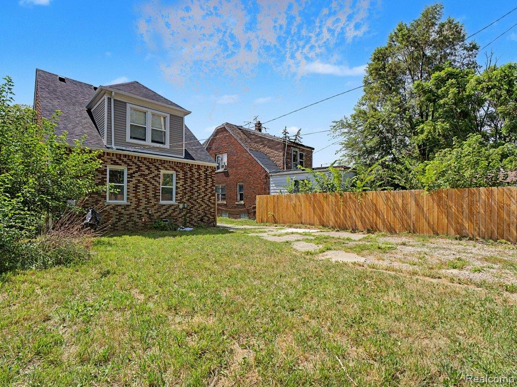 5584 Alter Road Property Photo 39
