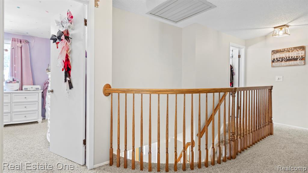 20272 Wellesley Street Property Photo 18