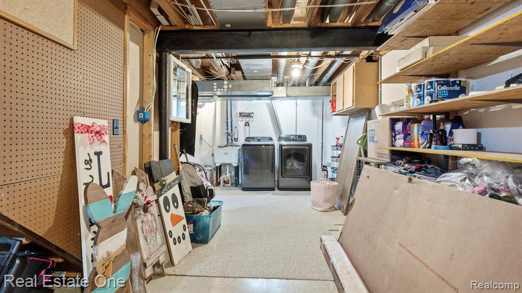 20272 Wellesley Street Property Photo 34