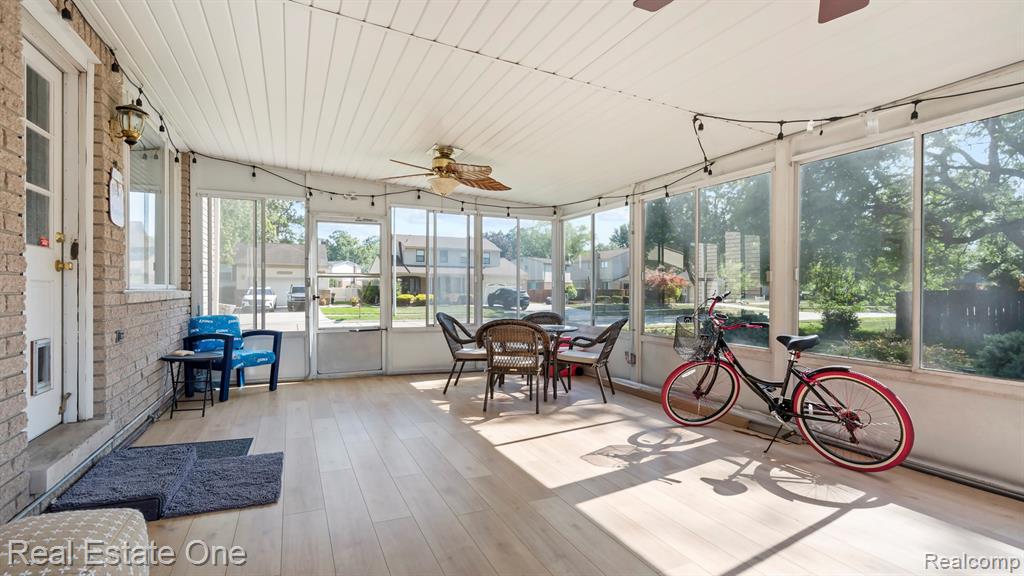 20272 Wellesley Street Property Photo 35