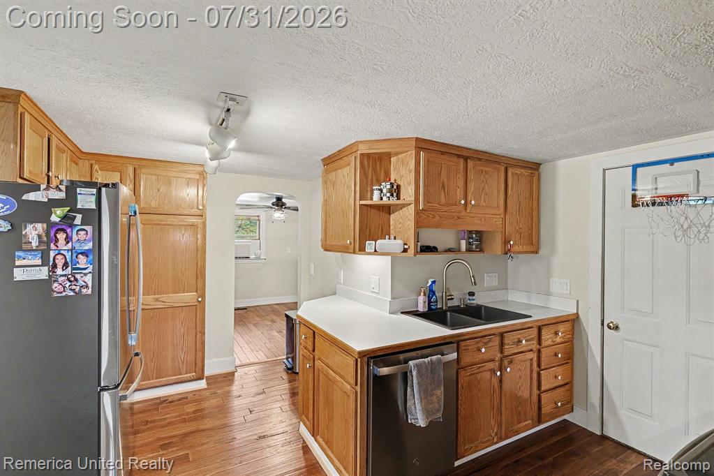 4385 M 52 Property Photo 10