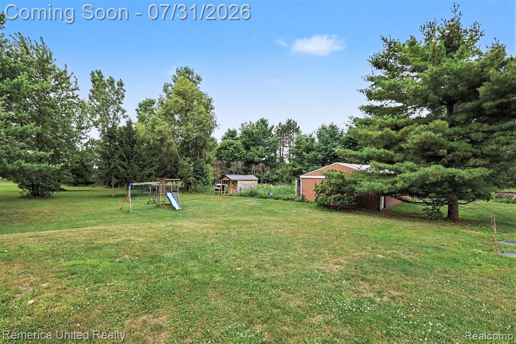 4385 M 52 Property Photo 23