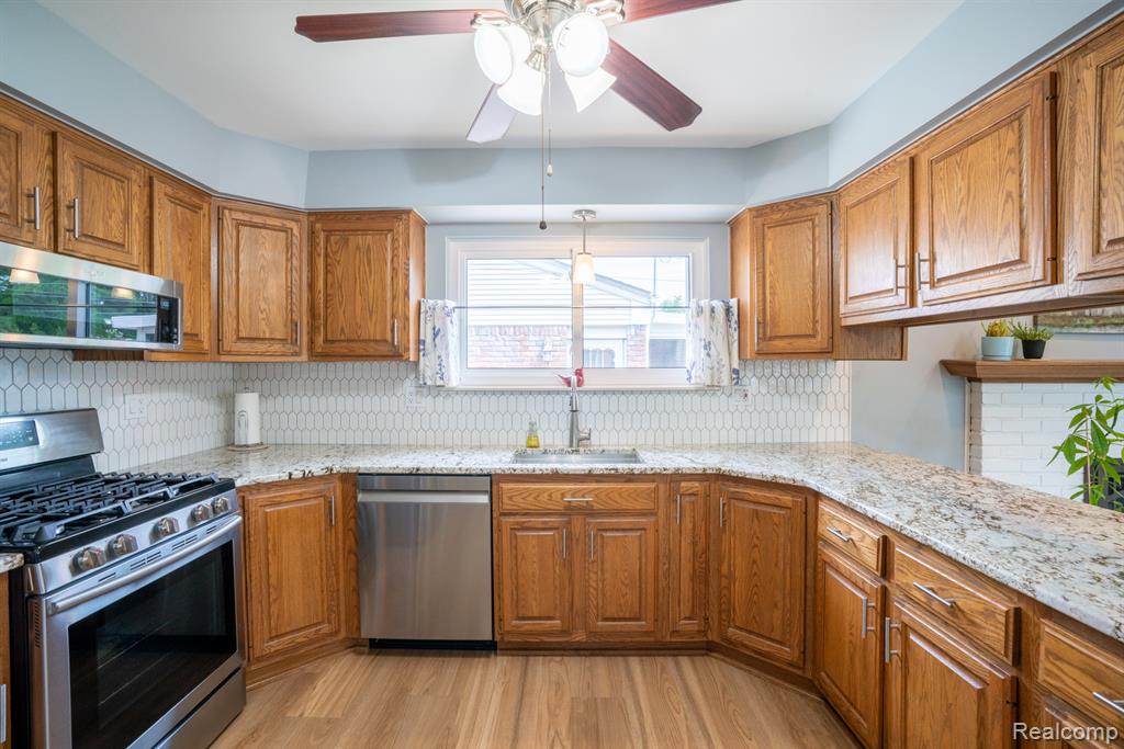 4897 Jackson Street Property Photo 16