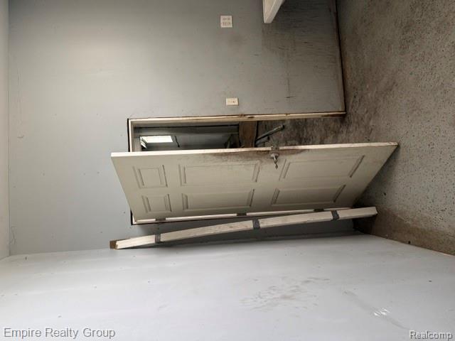 22845 Hoover Road Property Photo 26