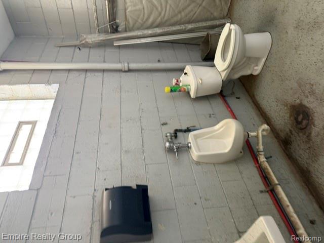 22845 Hoover Road Property Photo 28