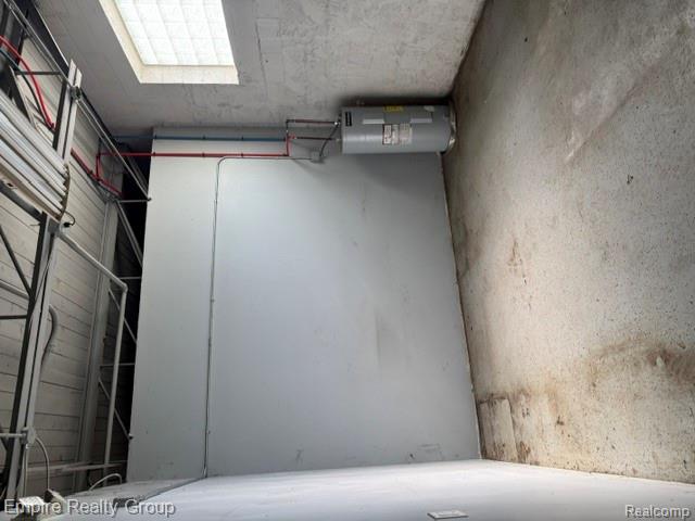 22845 Hoover Road Property Photo 31