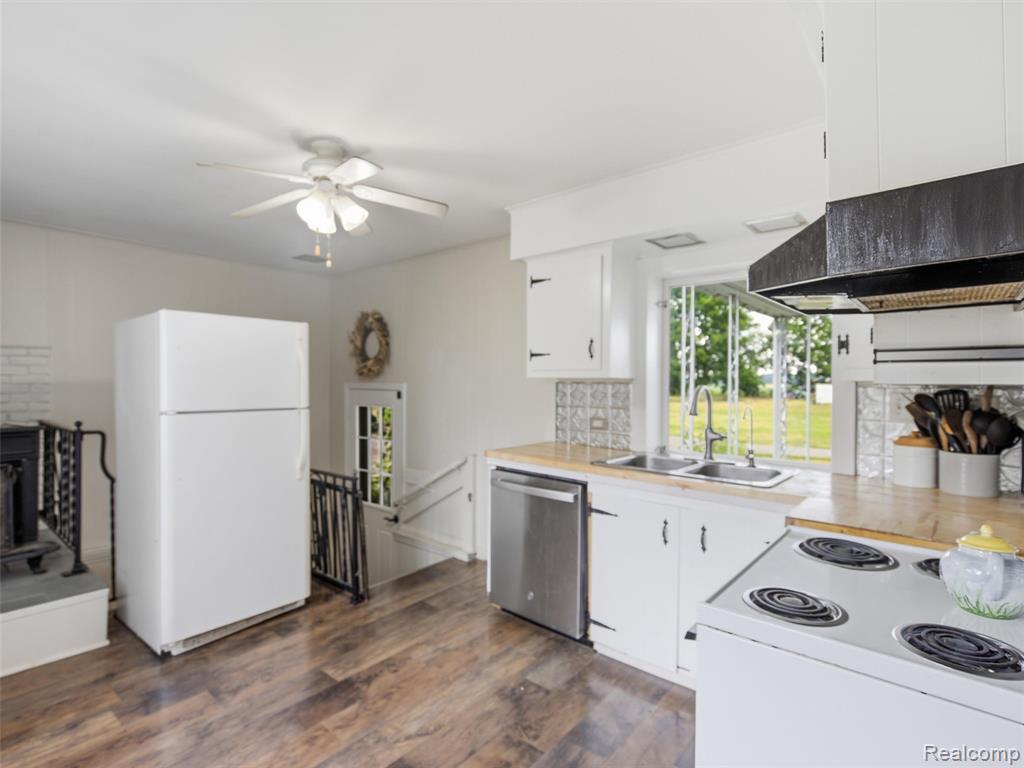 4286 Hill Road Property Photo 12