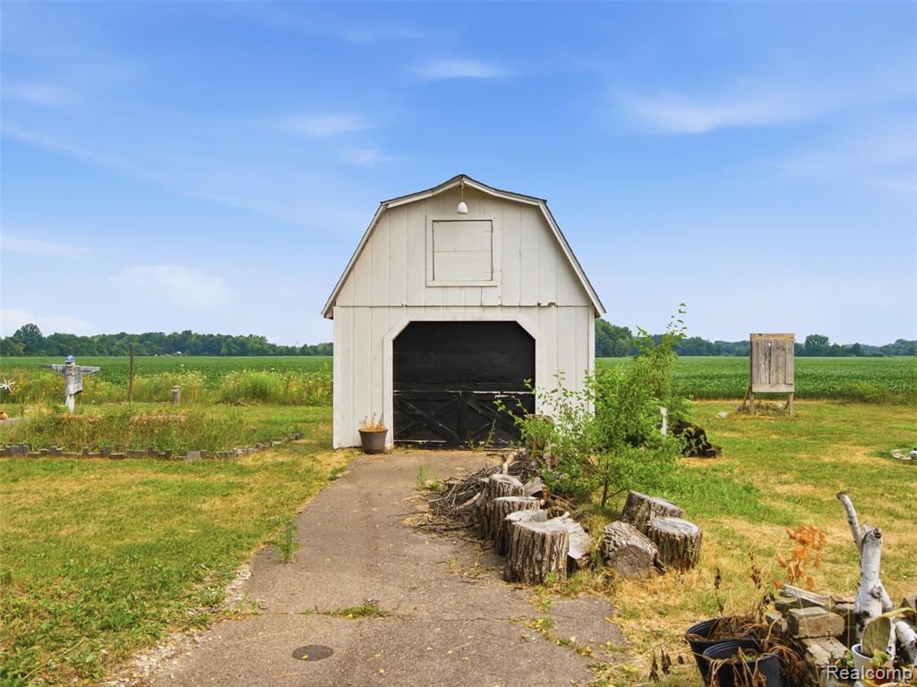 4286 Hill Road Property Photo 25