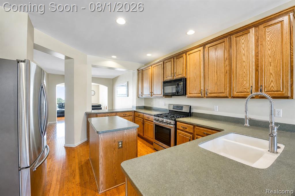 37610 Newburgh Park Circle Property Photo 14