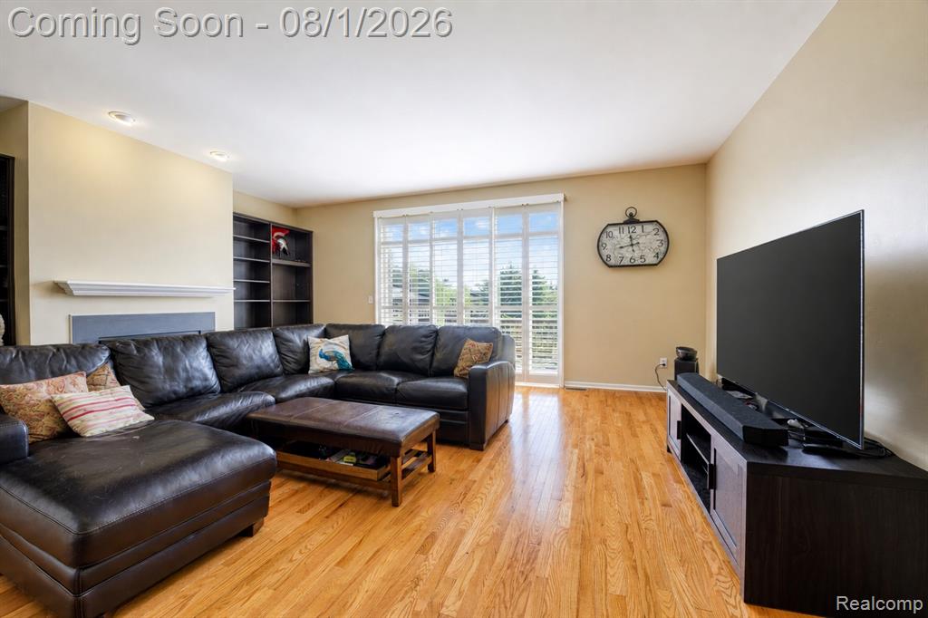 37610 Newburgh Park Circle Property Photo 24