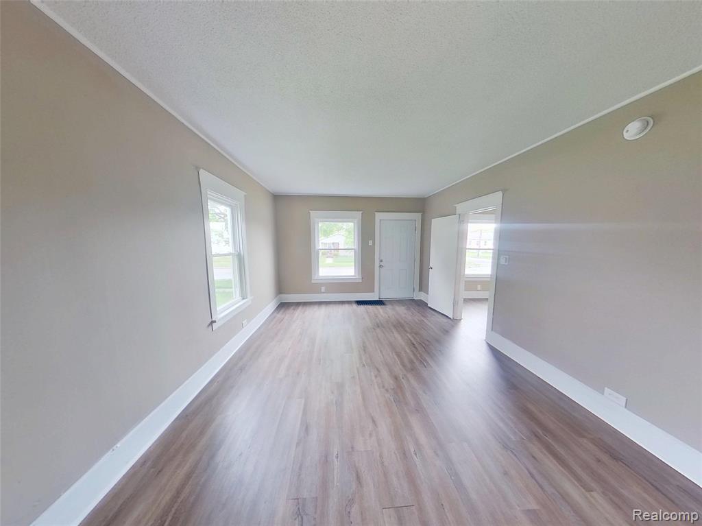 230 Almyra Avenue Property Photo 4