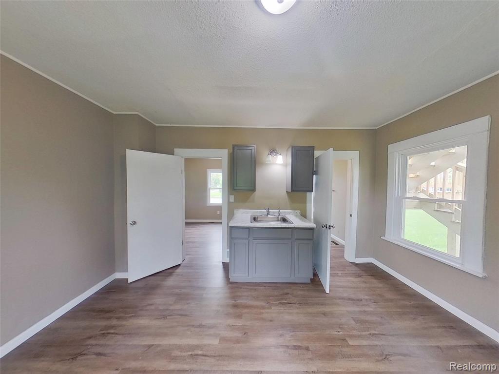 230 Almyra Avenue Property Photo 8