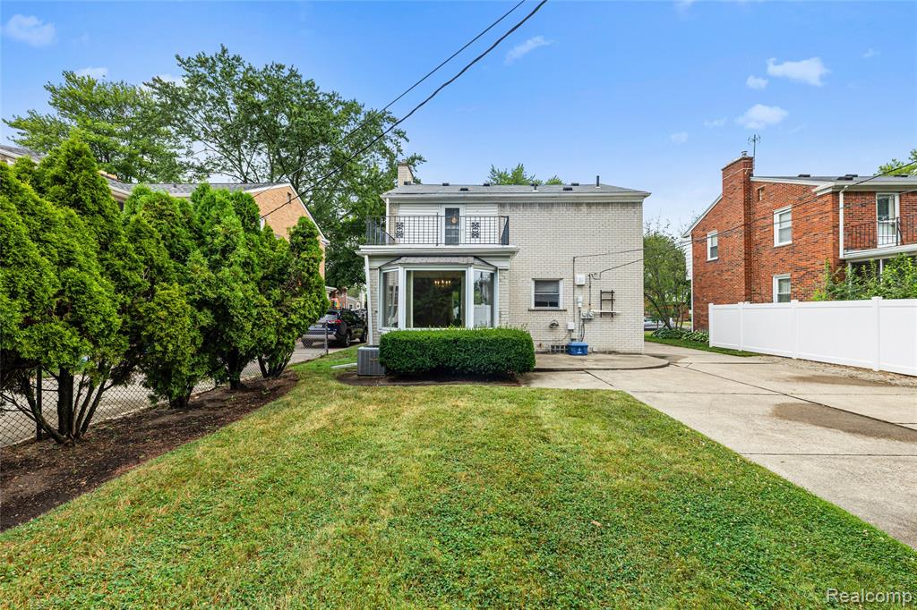 1877 Rosemont Road Property Photo 8