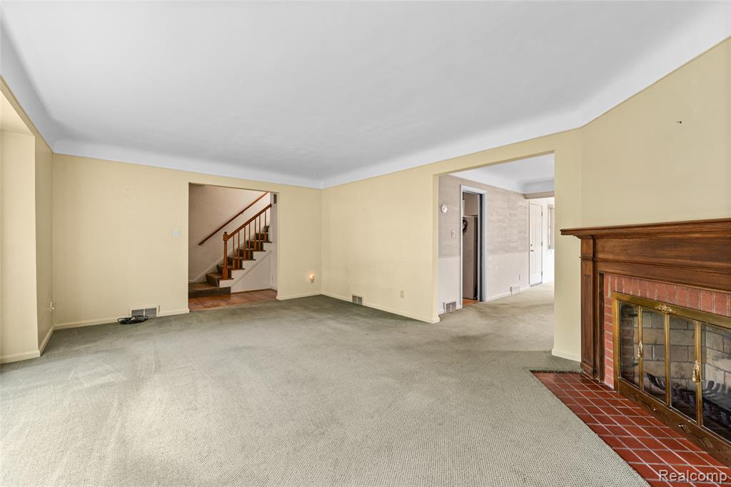 1877 Rosemont Road Property Photo 10